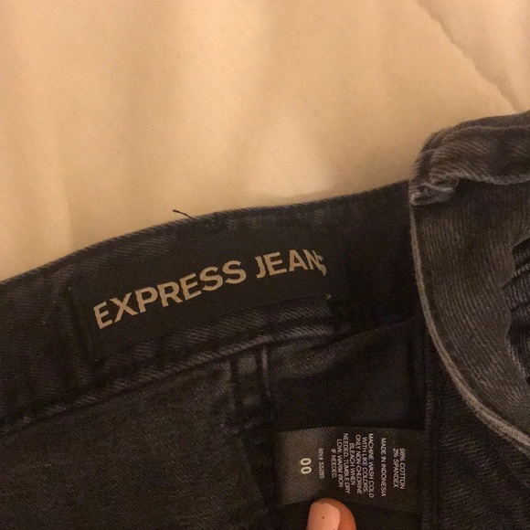 express shorts - Picture 3 of 3